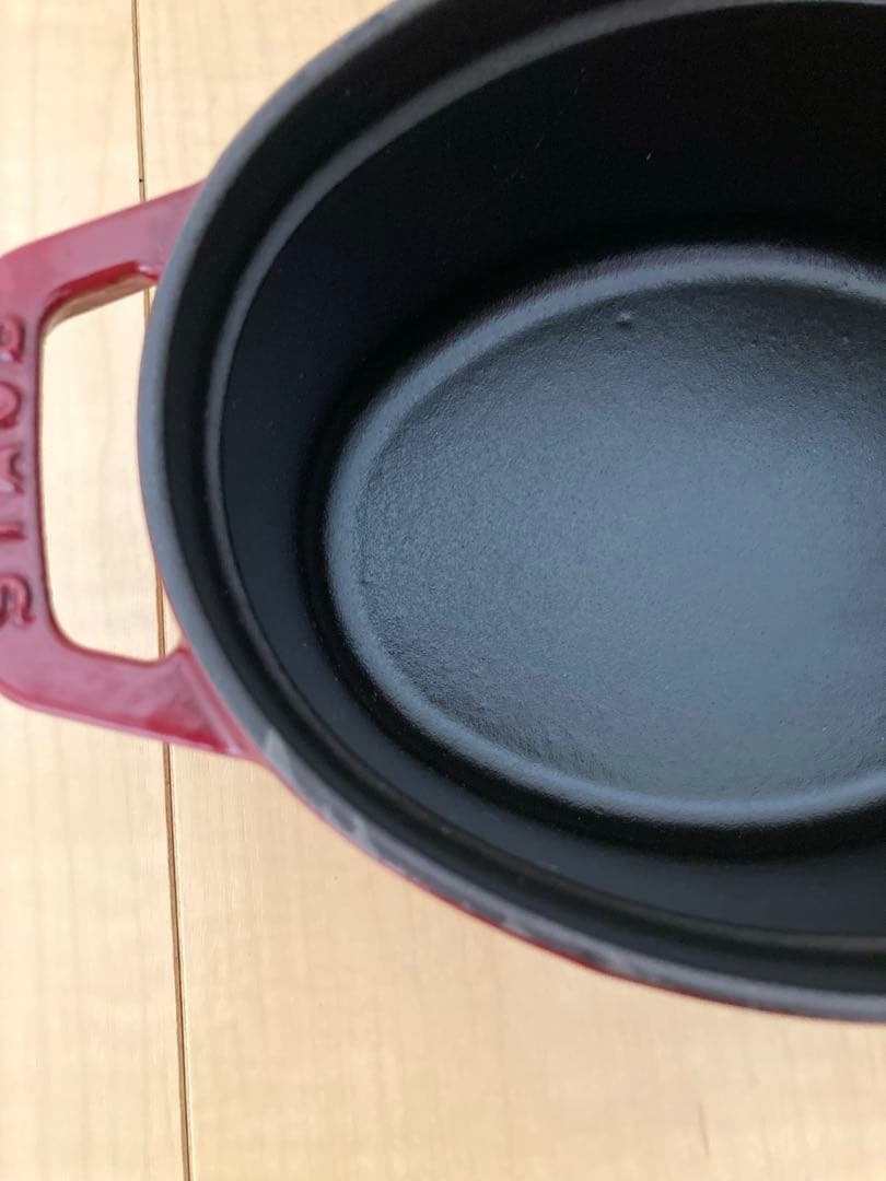 staub la cocotte 17 オーバル チェリー