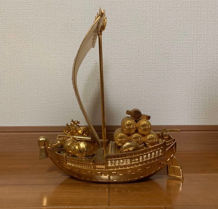 金の船