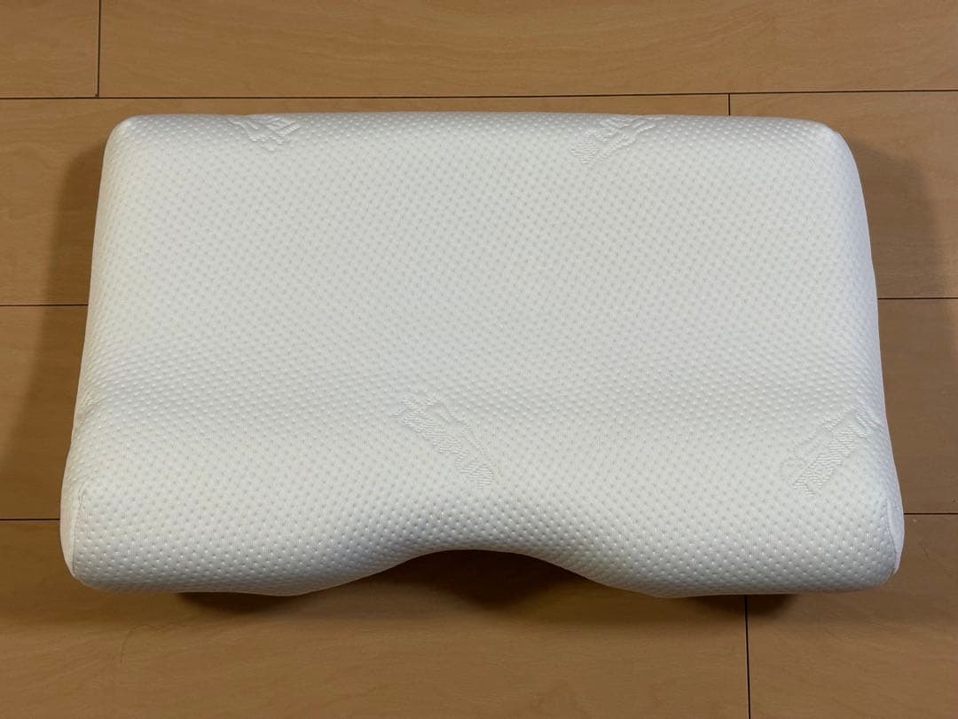 TEMPUR Mサイズ　ミレニアムネックピロー　テンピュール