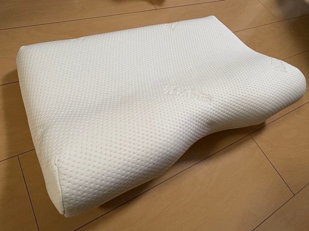 TEMPUR Mサイズ　ミレニアムネックピロー　テンピュール