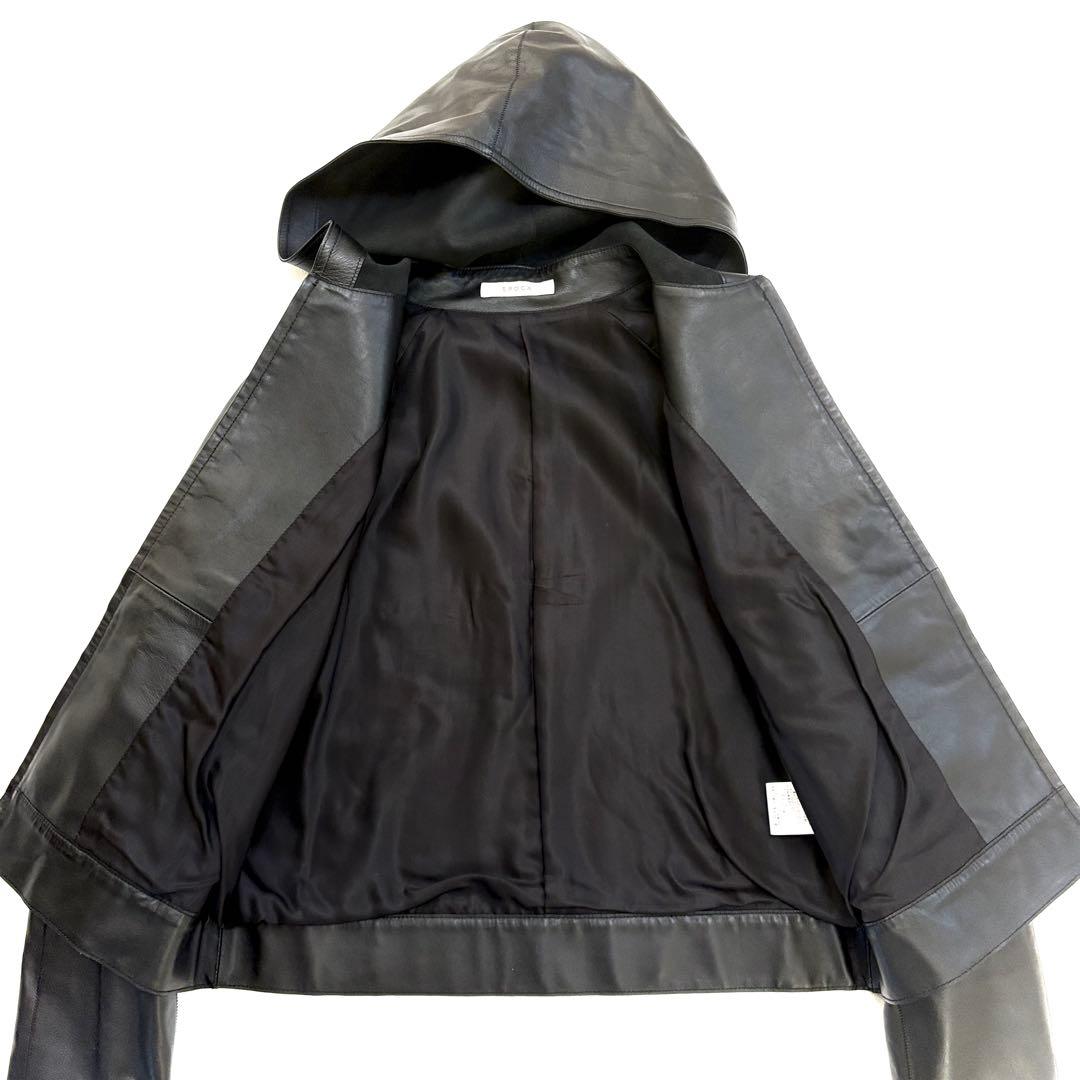 【美品】エポカ　ラムレザー　ジャケット　フード　ブラック　クロップド丈　L