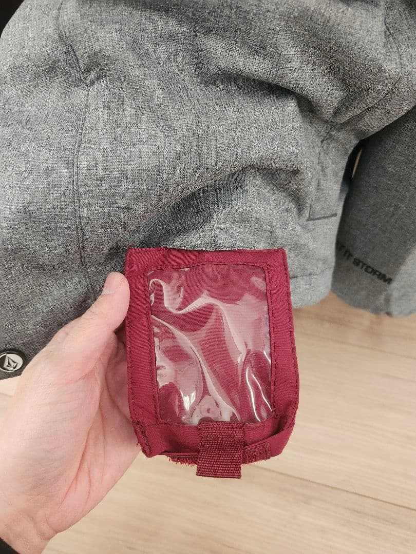VOLCOM　スノーボード　スキー　ウェア