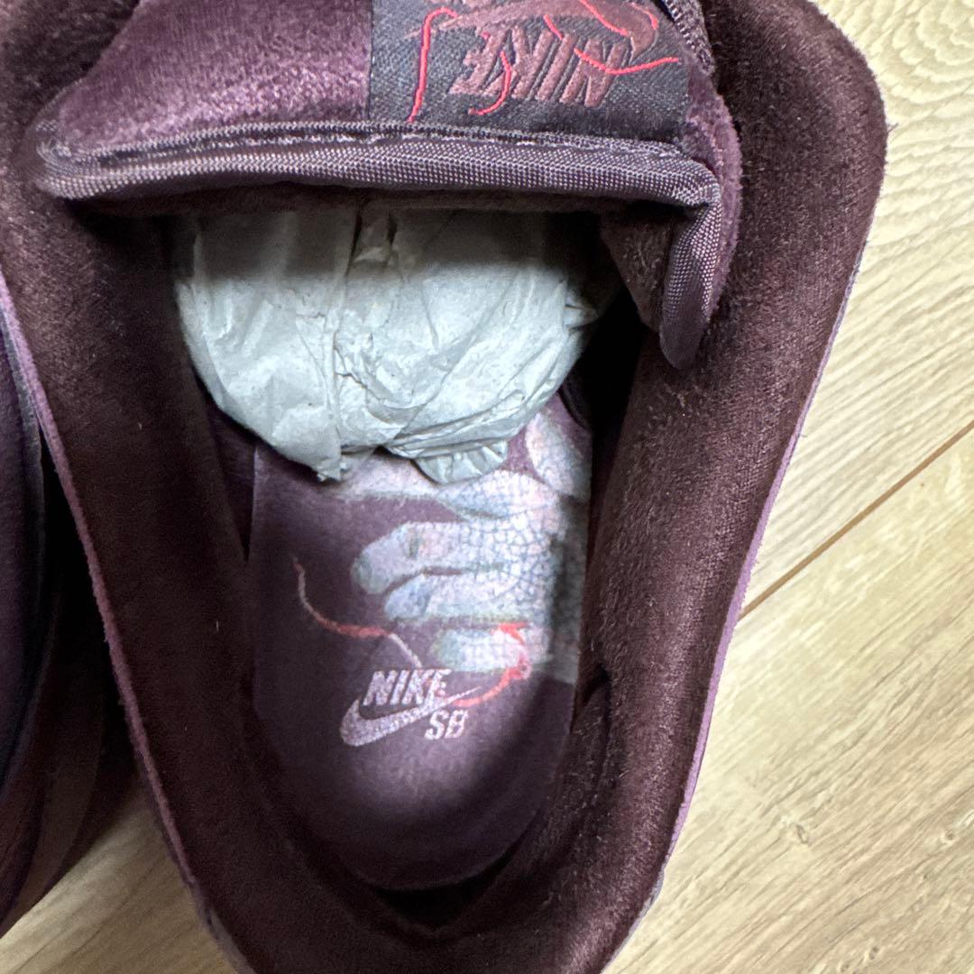 靴 NIKE SB DUNK LOW PRM \"City of love\"
