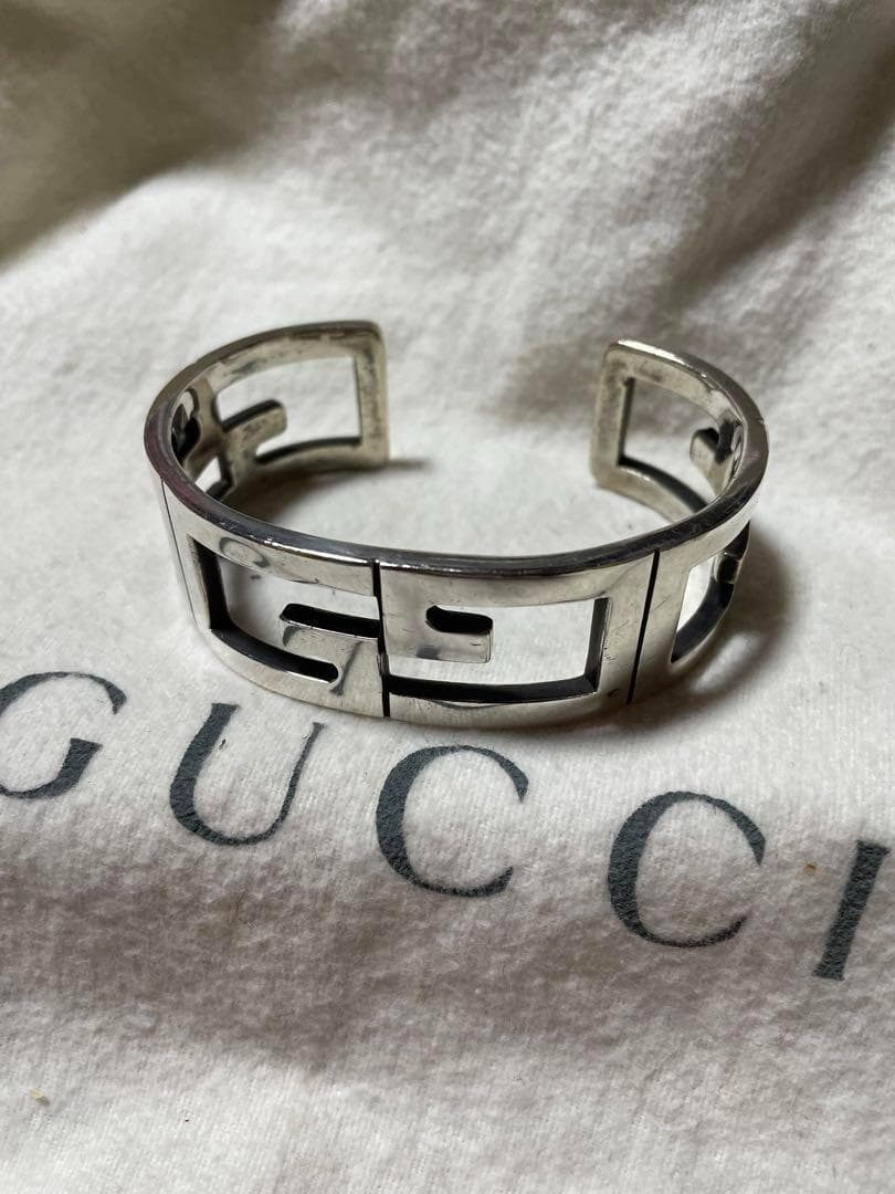 GUCCI シルバー アンティークオープンバングル