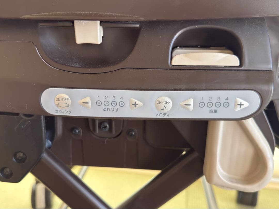 Combi ネムリラ オートスウィング ハイローチェア