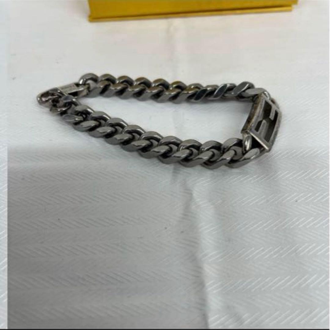 FENDI バゲットブレスレット ［目黒蓮さん着用］