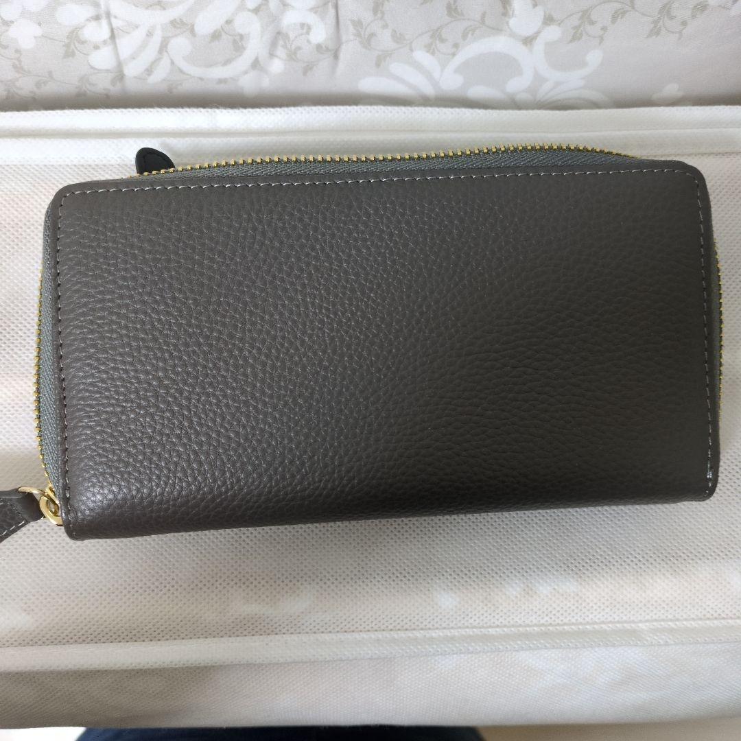 ヴィヴィアンウエストウッド 長財布