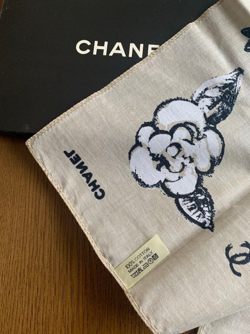 新品未使用CHANEL 新春値下1/末まで　バンダナスカーフ