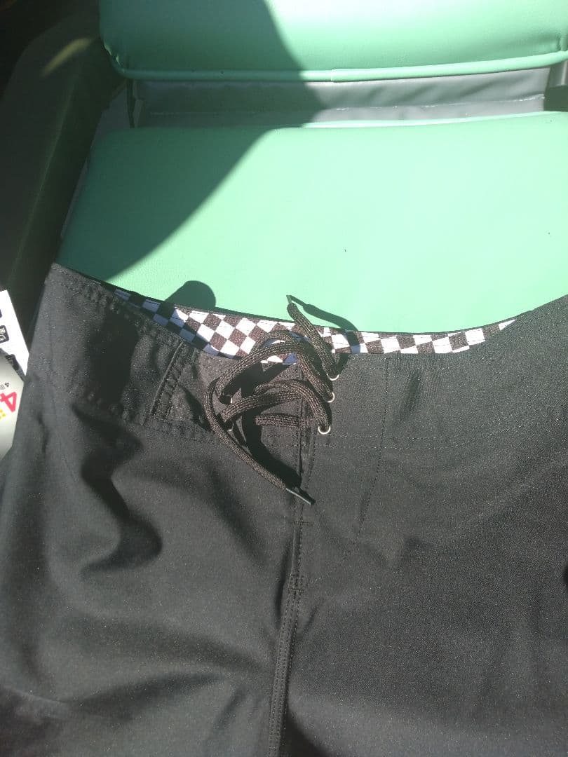 4D 4Dimensions サーフパンツ 黒 新品タグ付き