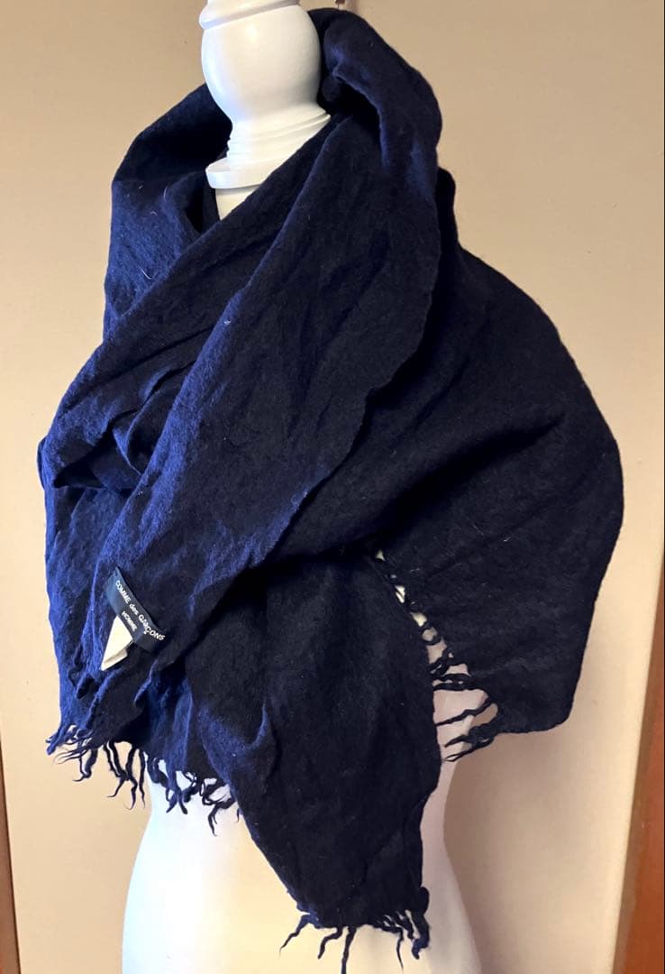 コムデギャルソンHOMME 縮絨ウールマフラー ネイビーカラー