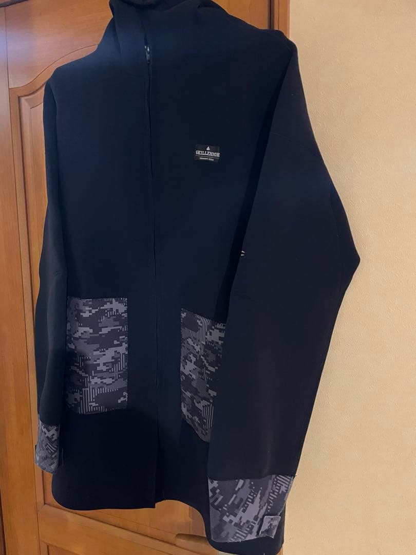 SKILLZHIGH ドライスーツ ブラック・カモフラージュ　オーダーメイド品！