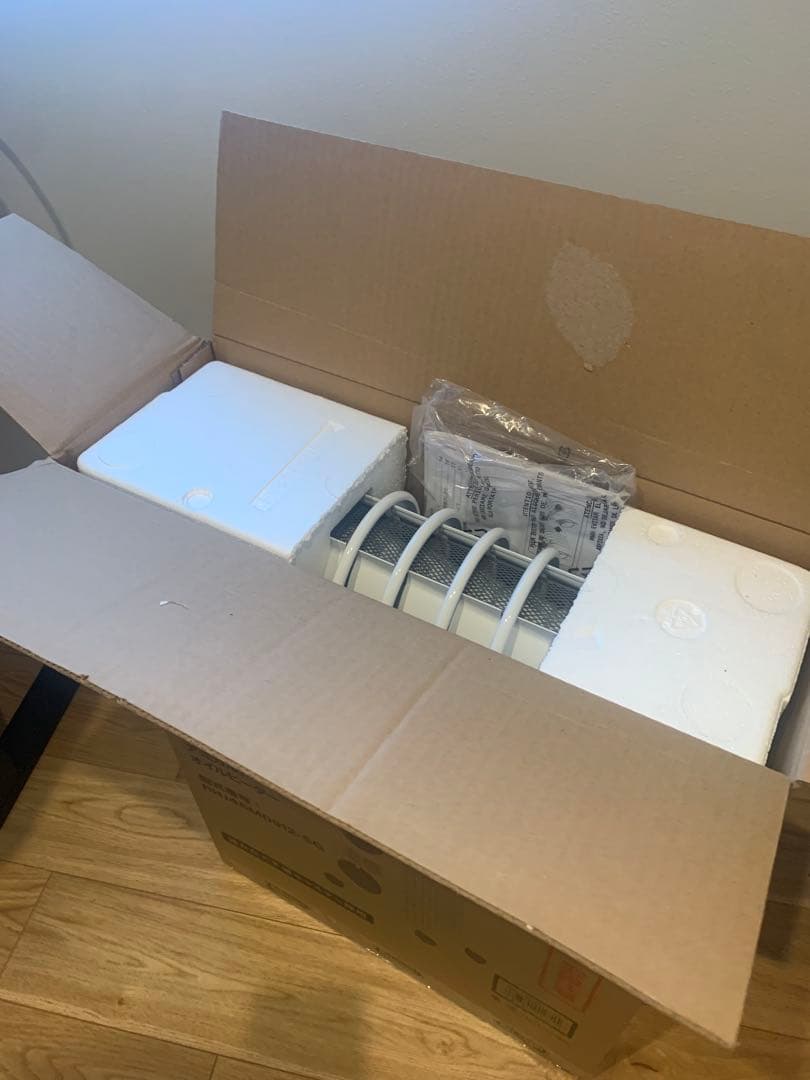 【1度使用】DeLonghi オイルヒーター　デロンギ　アミカルド