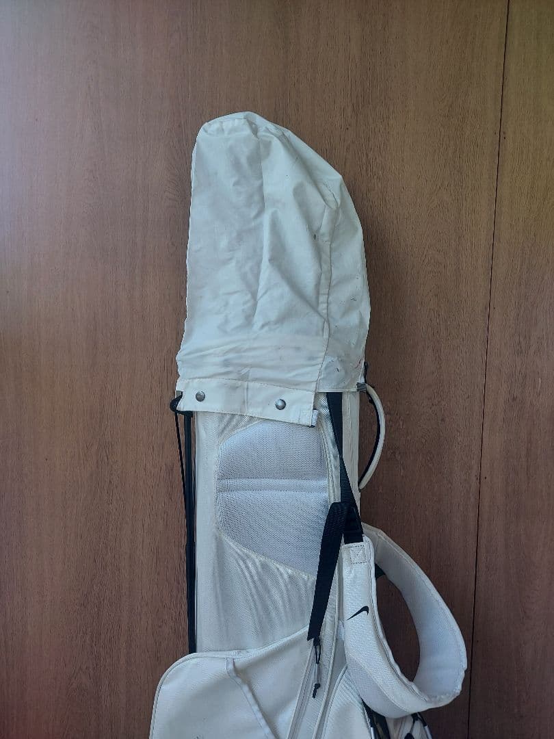 美品 NIKE キャディバッグ 軽量 スタンド式 ナイキ 白