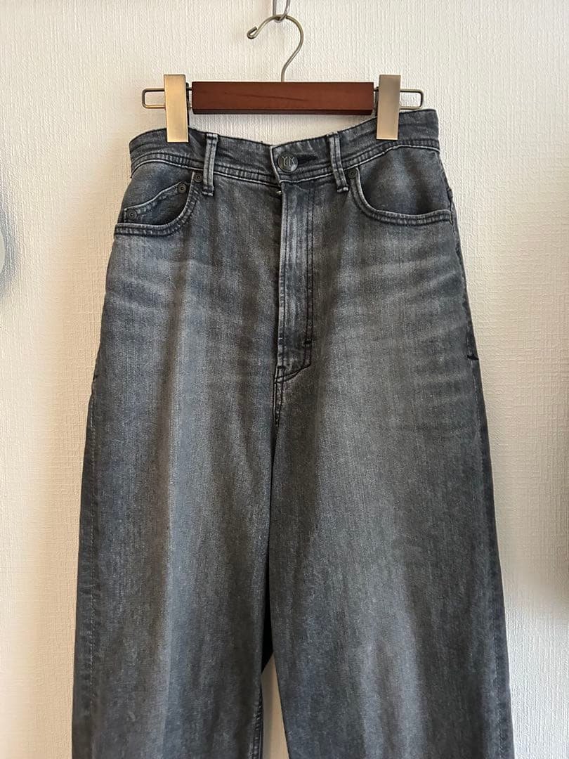 YANUK JOAN ハイウエストワイドストレートデニム　24