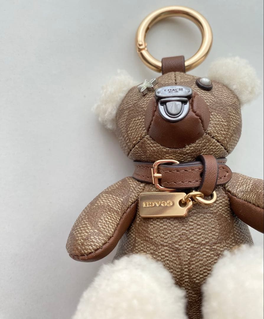 coach ベアチャーム