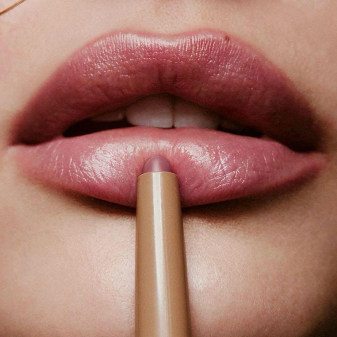 RHODEヘイリー リップ シェイプ LIP SHAPE PRESS 2点