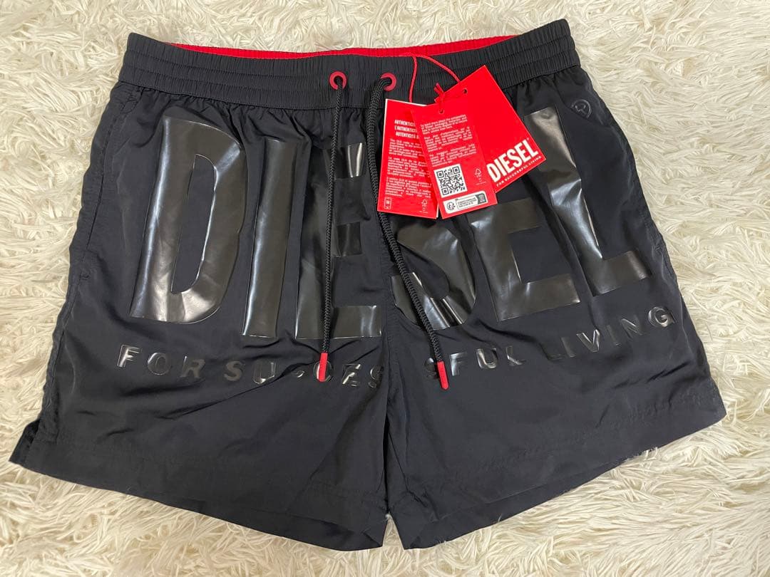 【新品タグ付】DIESEL ディーゼル 水陸両用パンツ 黒 赤 Mサイズ