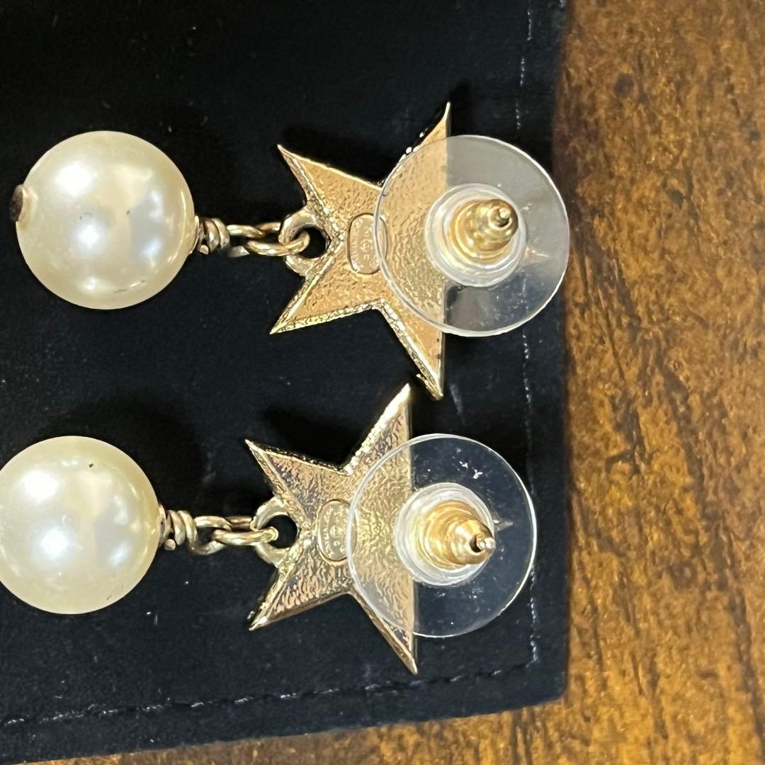 CHANEL 星　ピアス　両耳
