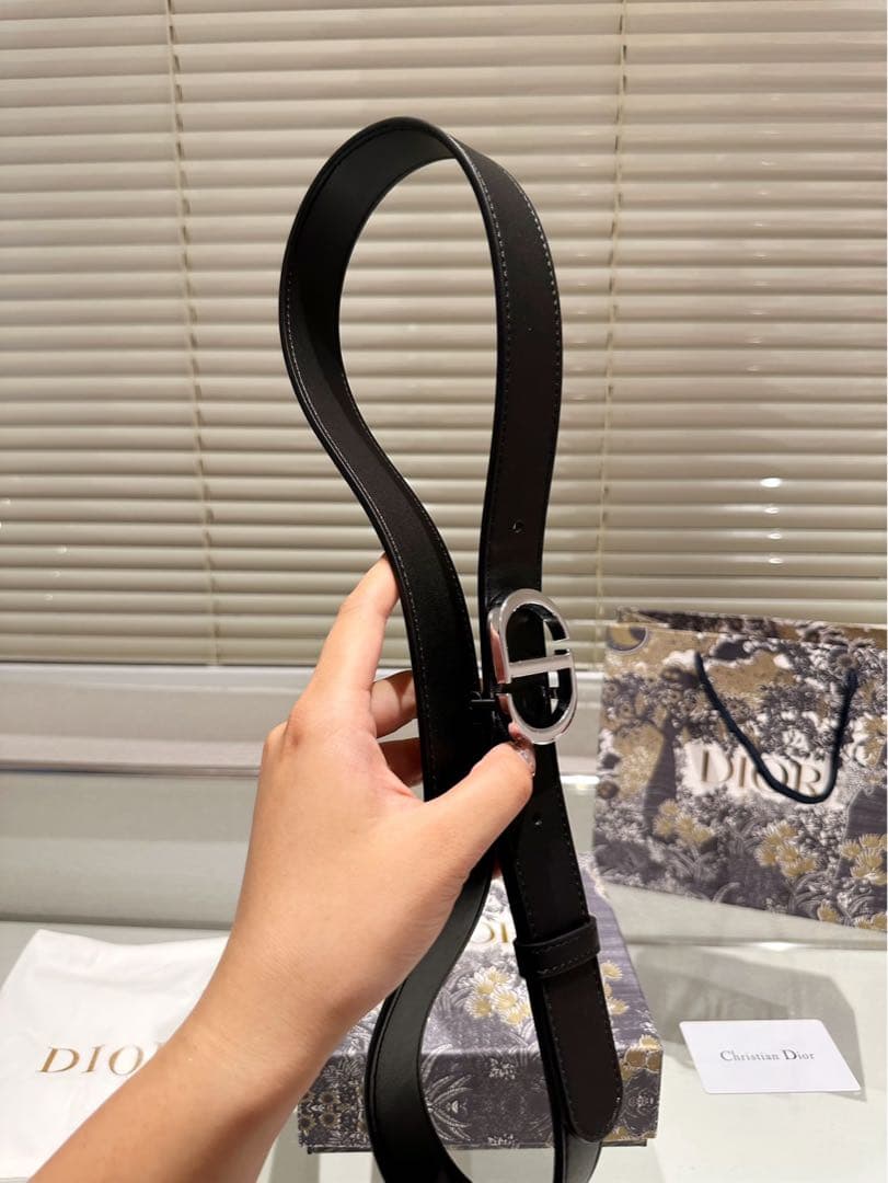 ♡DIOR ロゴバックル ベルト♡