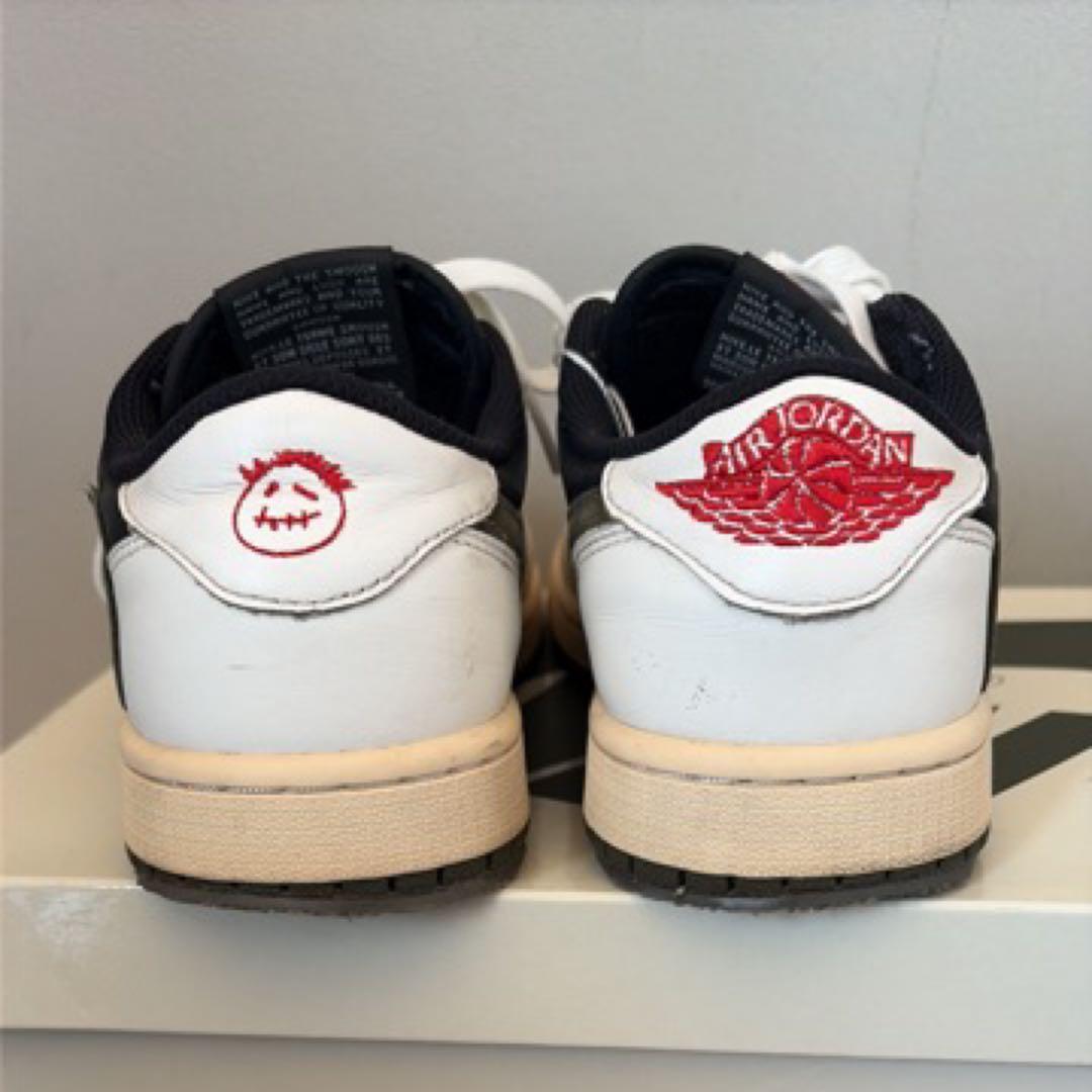 Travis Scott × Air Jordan 1 Medium Olive