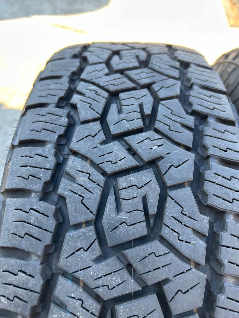 限定値下げTOYO オープンカントリーA/TⅢ 215/70R16 2025年製
