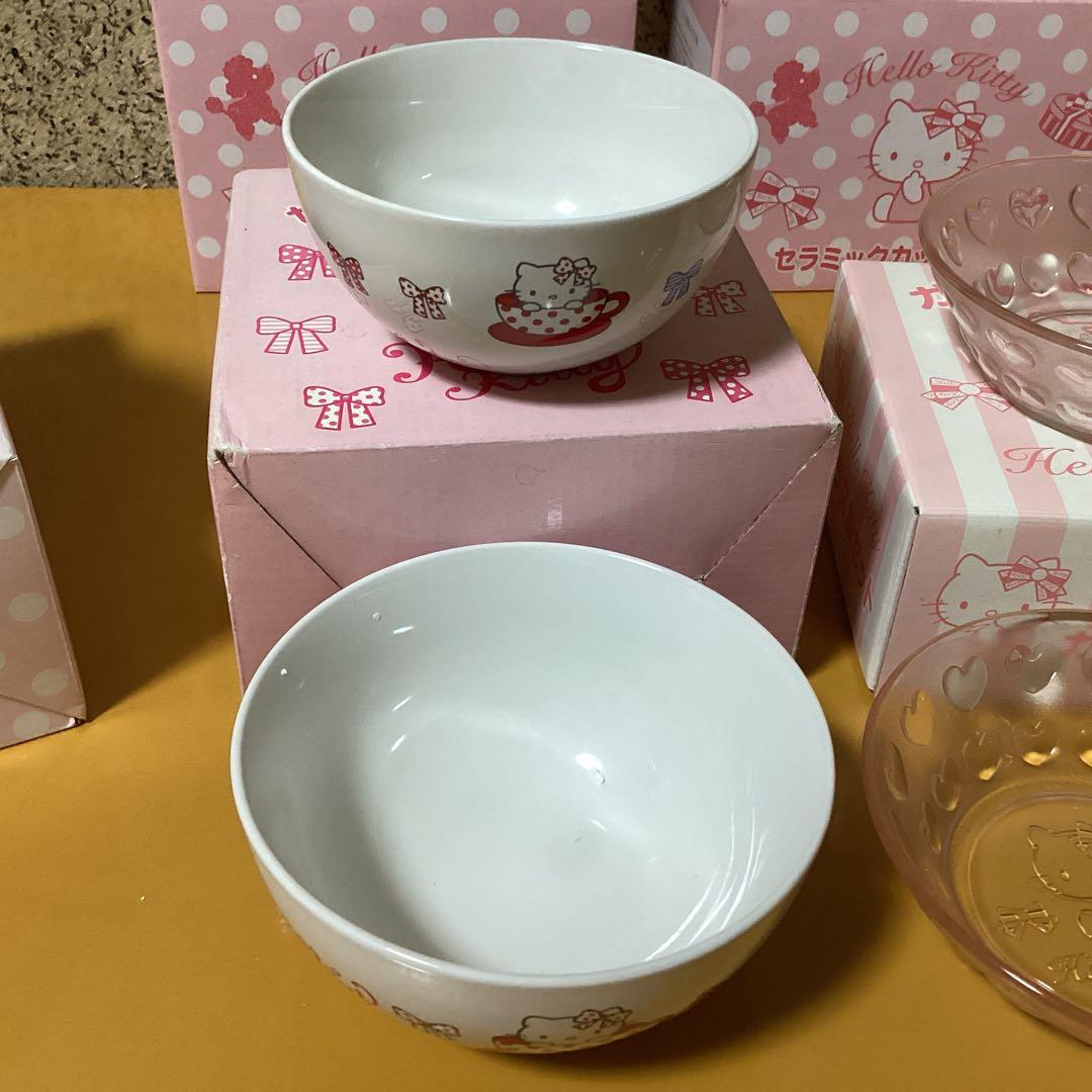 3057ハローキティピンクリボン食器セット