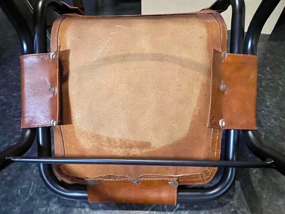 シャルロットペリアン Charlotte Perriand レザルクレザーチェア