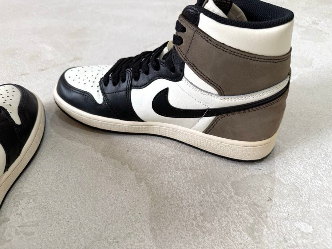Nike Air Jordan 1 ハイカット スニーカー ダークモカ