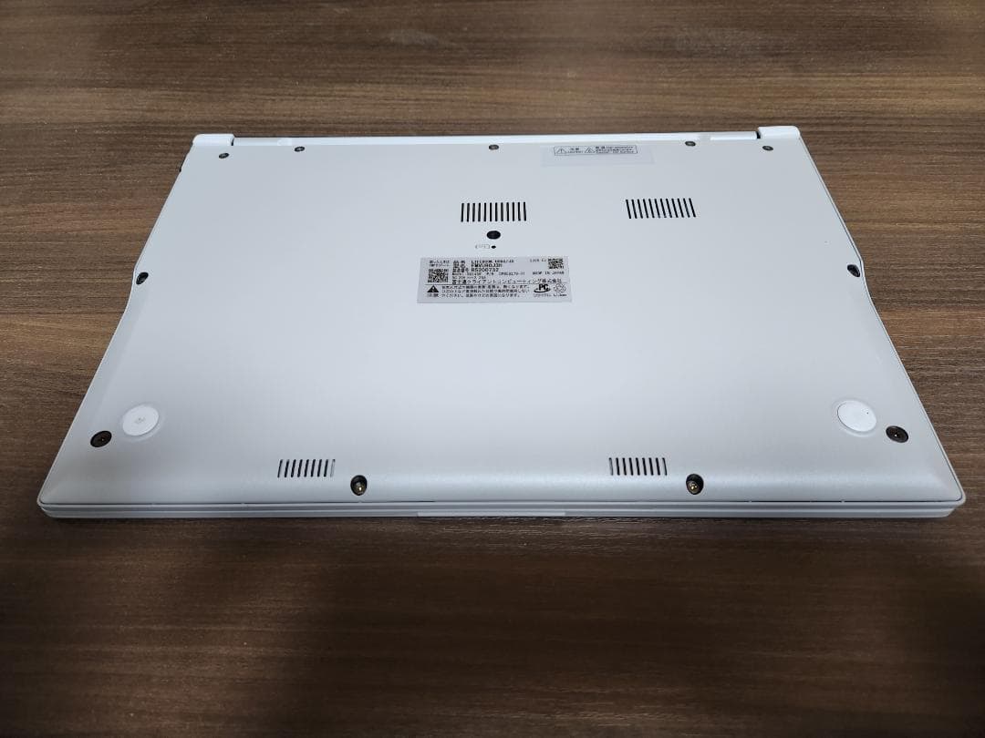 専用使用少美品 LIFEBOOK UH90/J3 7-155H 16GB