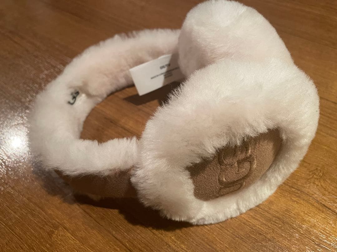 UGG ベージュファー イヤーマフ