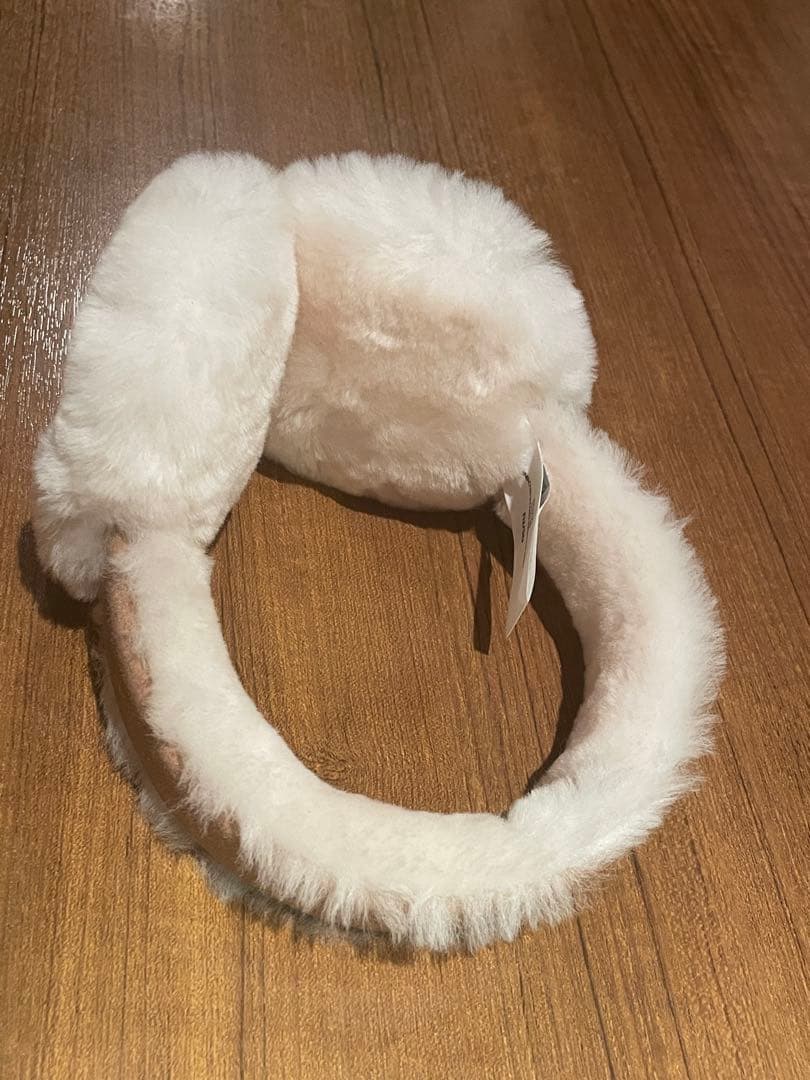 UGG ベージュファー イヤーマフ