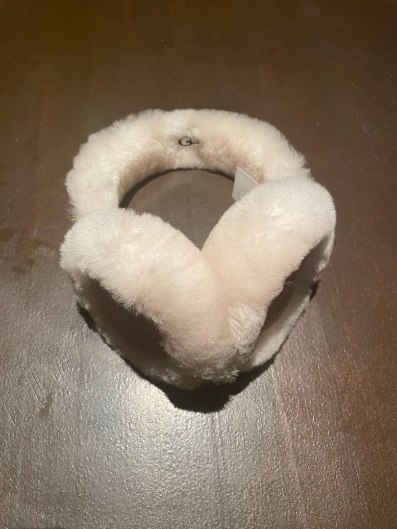 UGG ベージュファー イヤーマフ