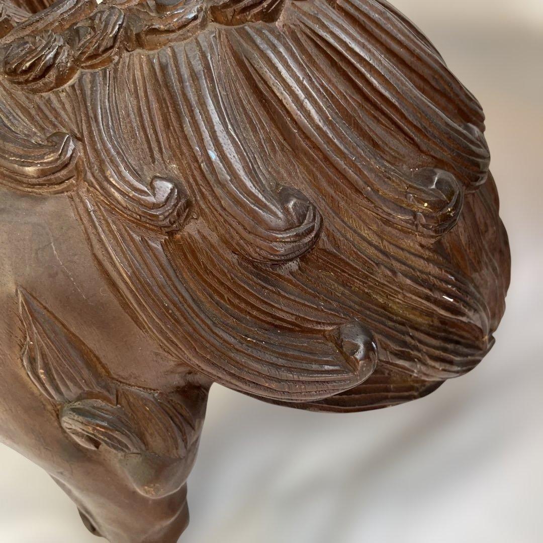 (466)美術工芸品の木彫りの獅子の置物