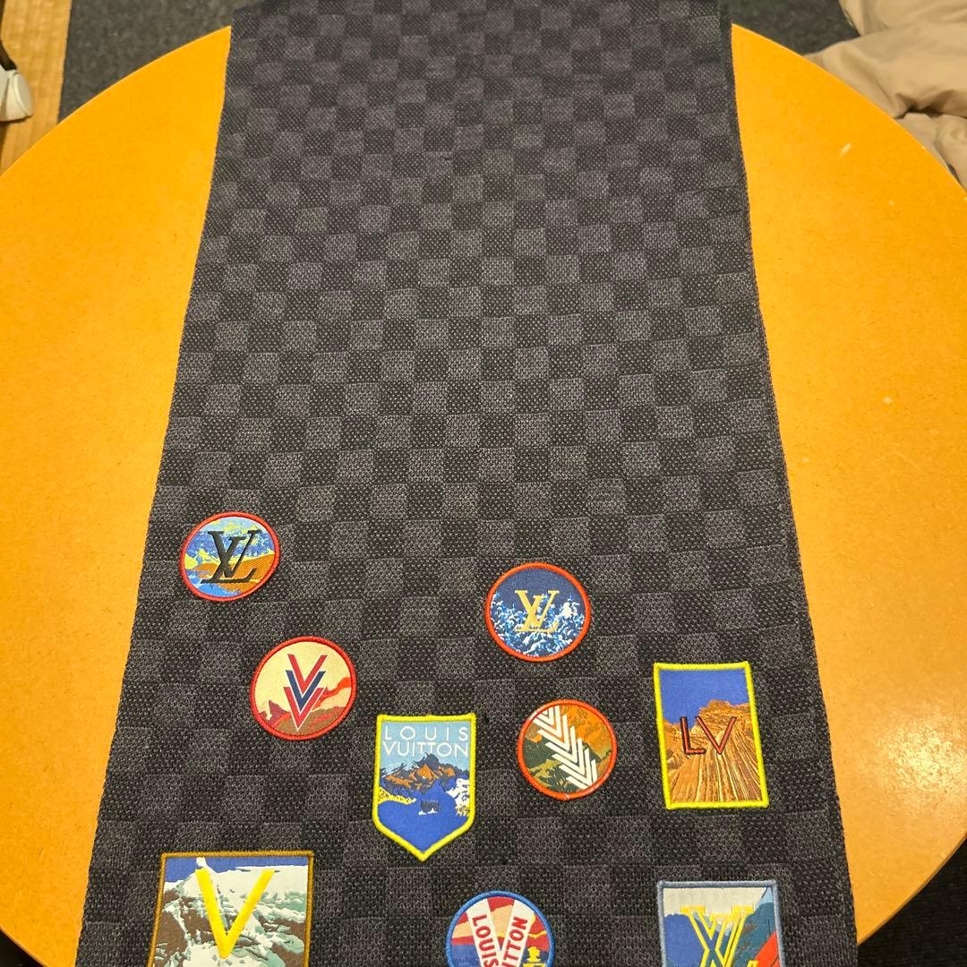 Louis Vuitton パッチ付きマフラー