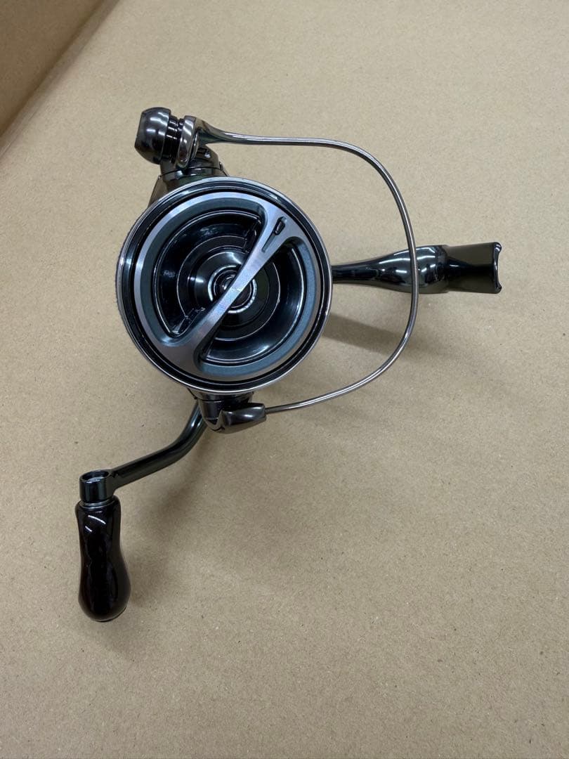 【超美品】シマノ　22ステラ C3000MHG