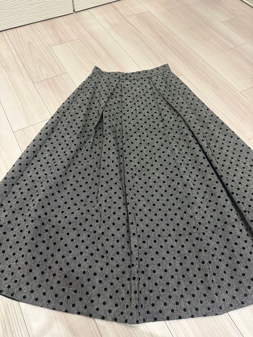 スカート Herlipto Tweed Flocked Dot Long Skirt