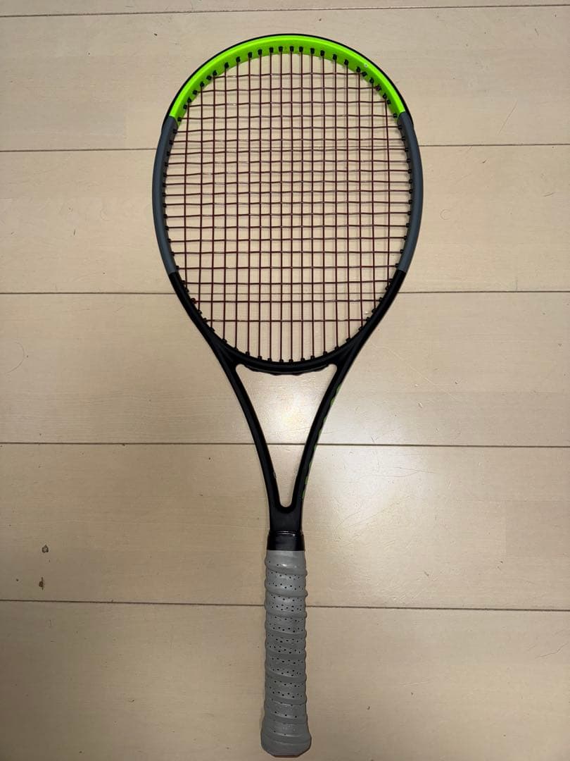 ウィルソン テニスラケット BLADE 98 V7 305g 18x20
