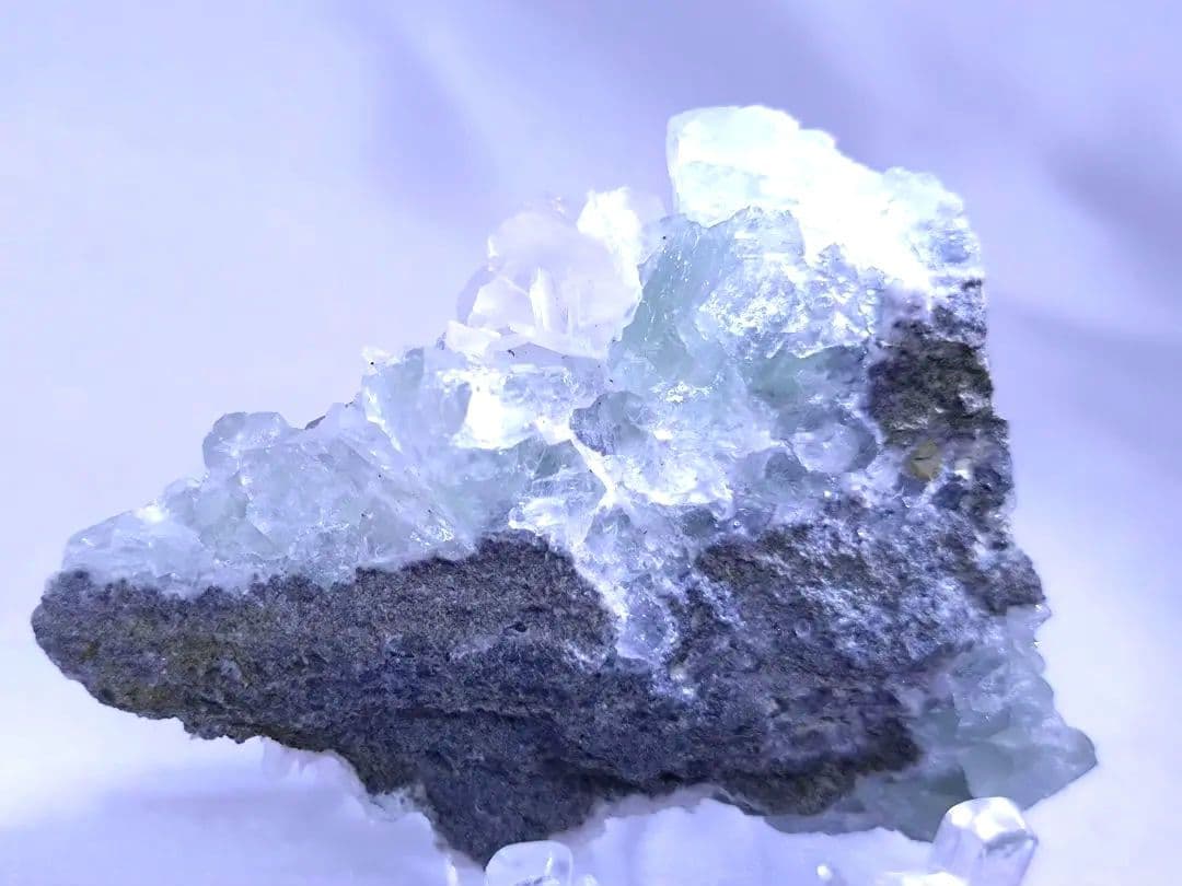 シャンファーリン産　ホワイトローズ カルサイト　フローライト　エンジェルウィング