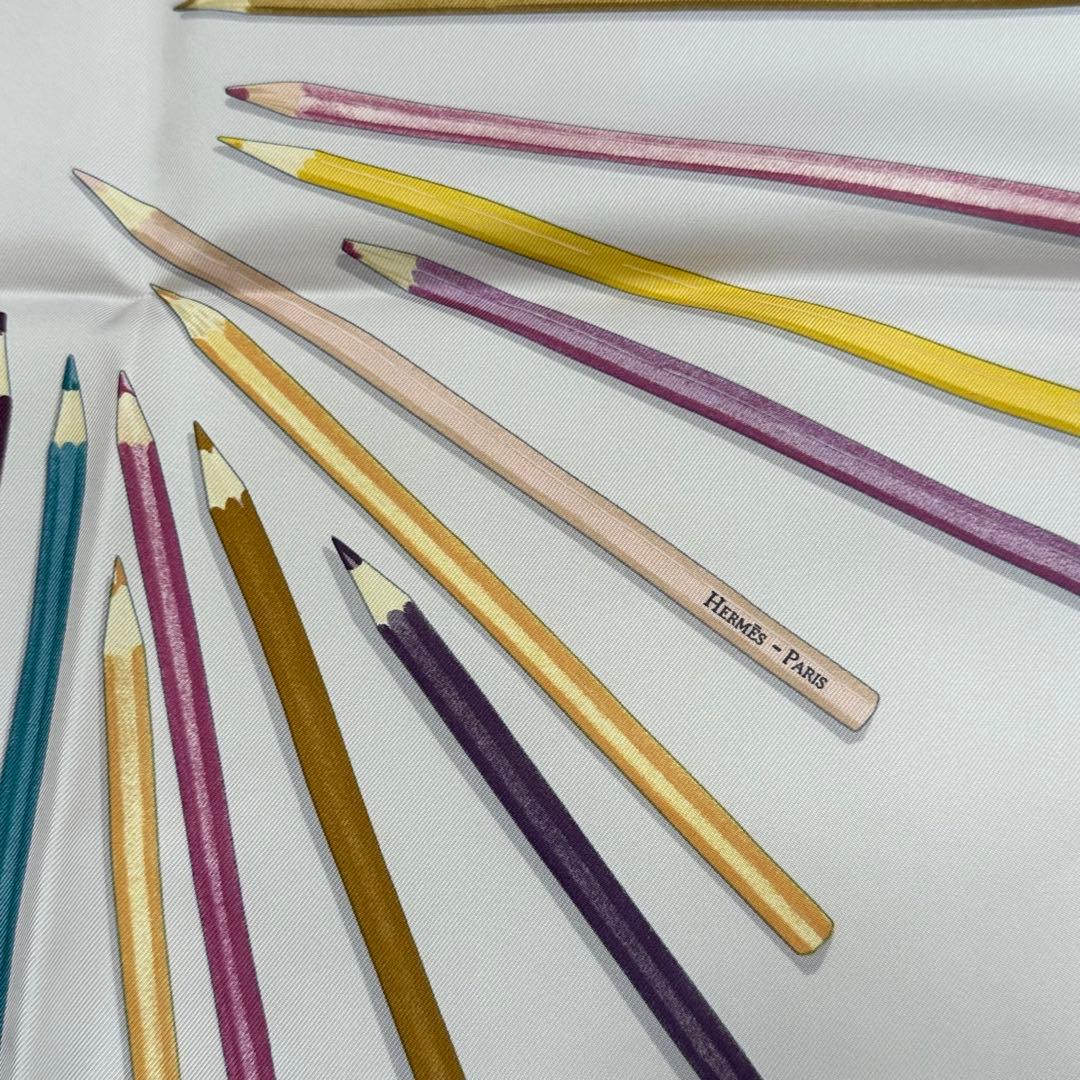 入手困難✨ HERMES スカーフ 「A VOS CRAYONS」 カレ90
