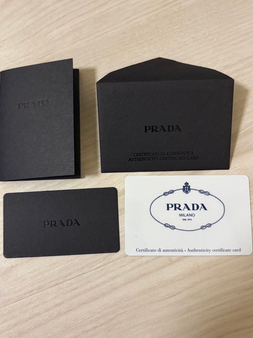 PRADA ブラック カナパ　トートバッグ