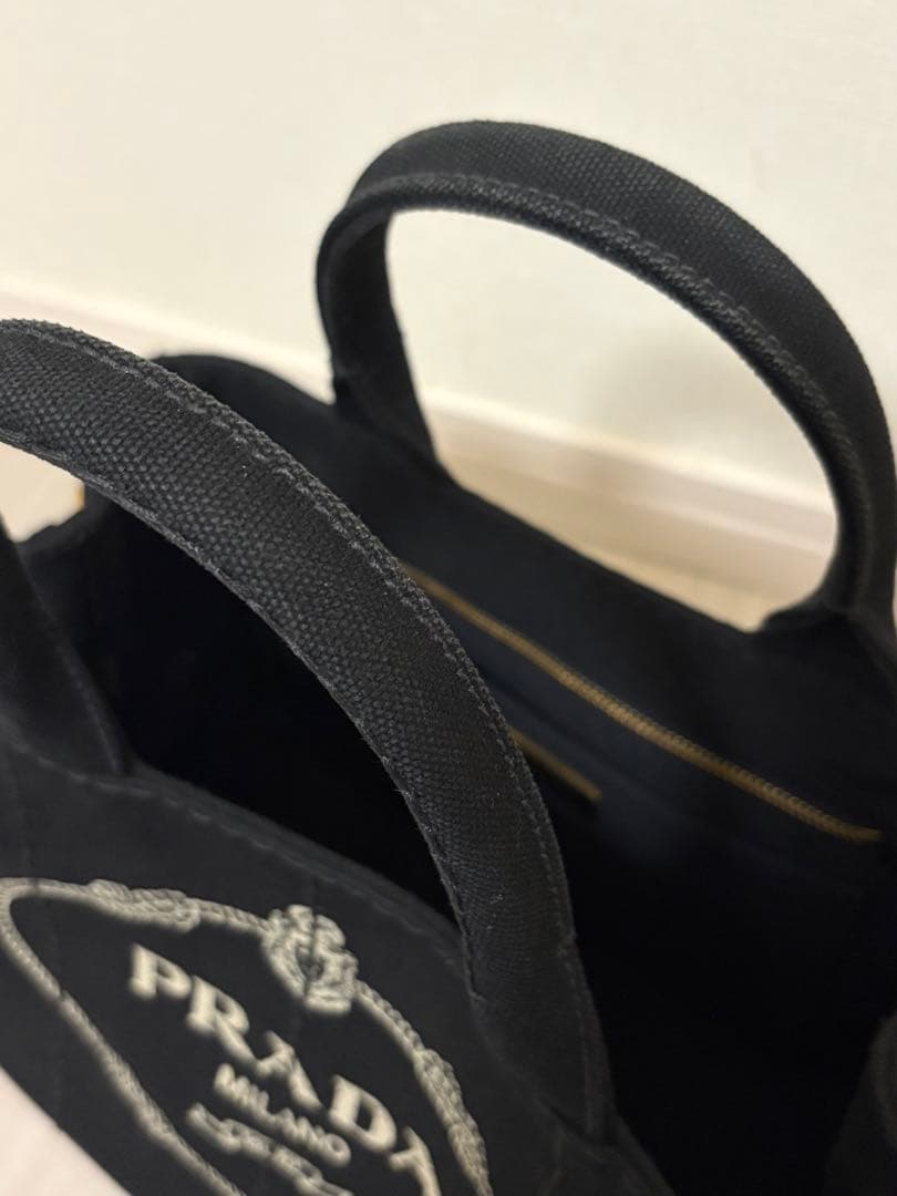 PRADA ブラック カナパ　トートバッグ