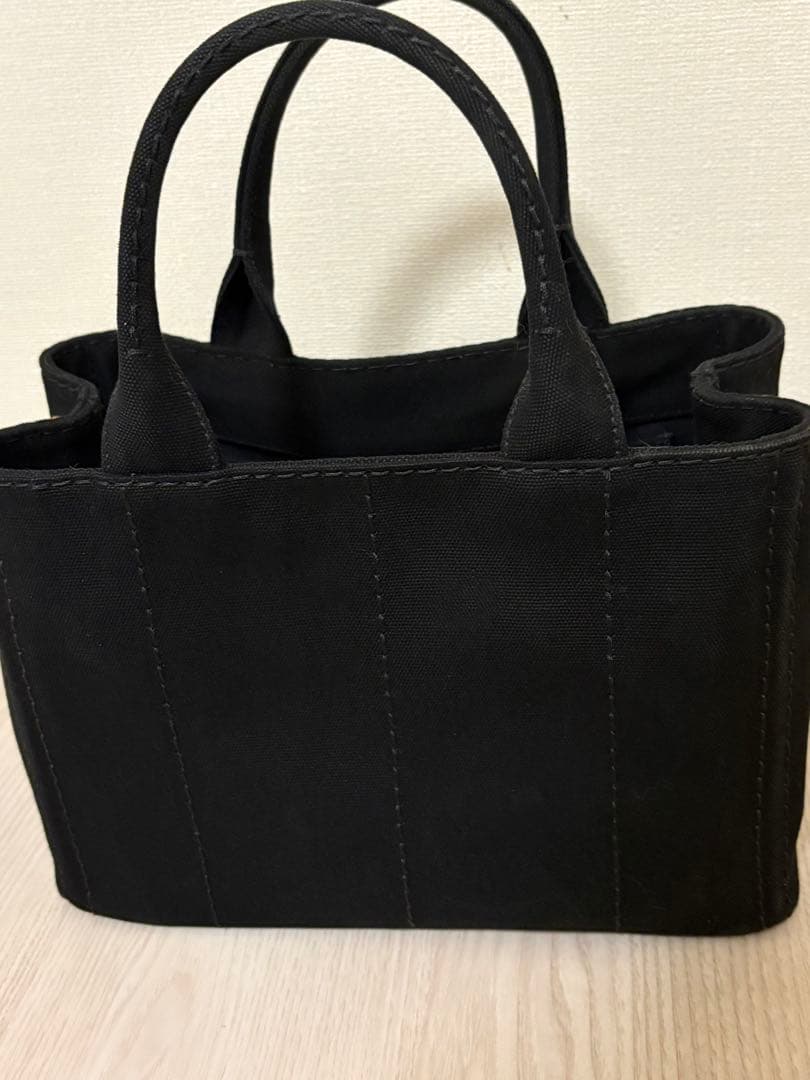PRADA ブラック カナパ　トートバッグ