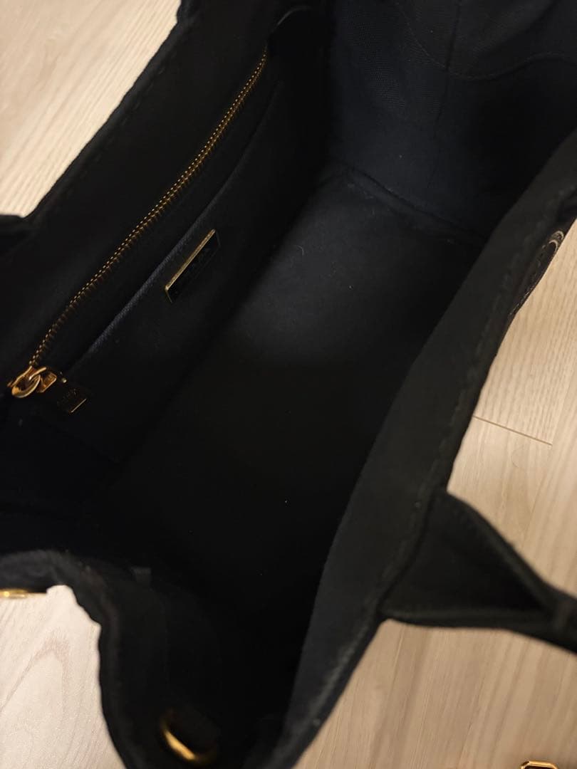 PRADA ブラック カナパ　トートバッグ