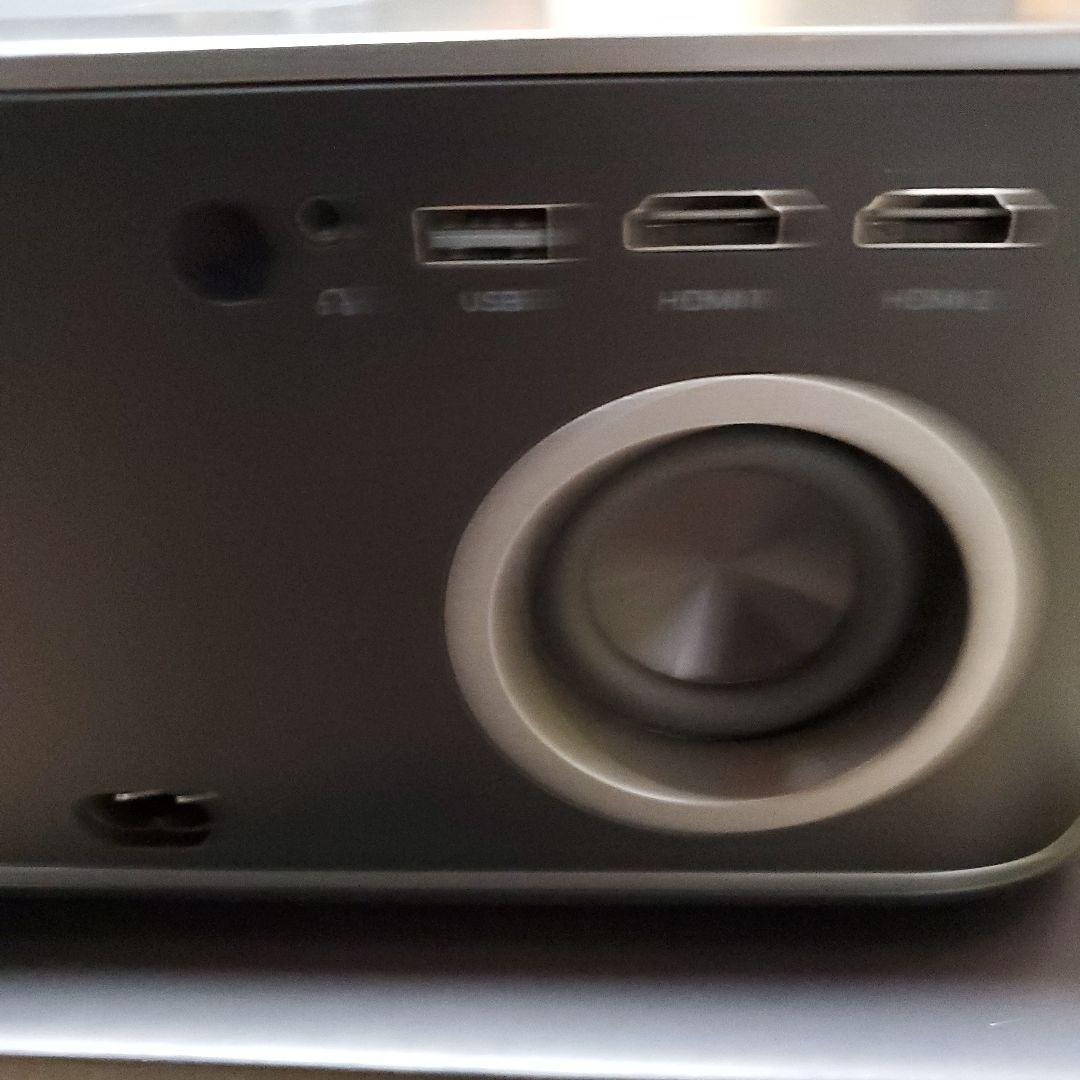 TOPTRO X9 【新品同様】使用4時間程度 音と画質良し プロジェクター