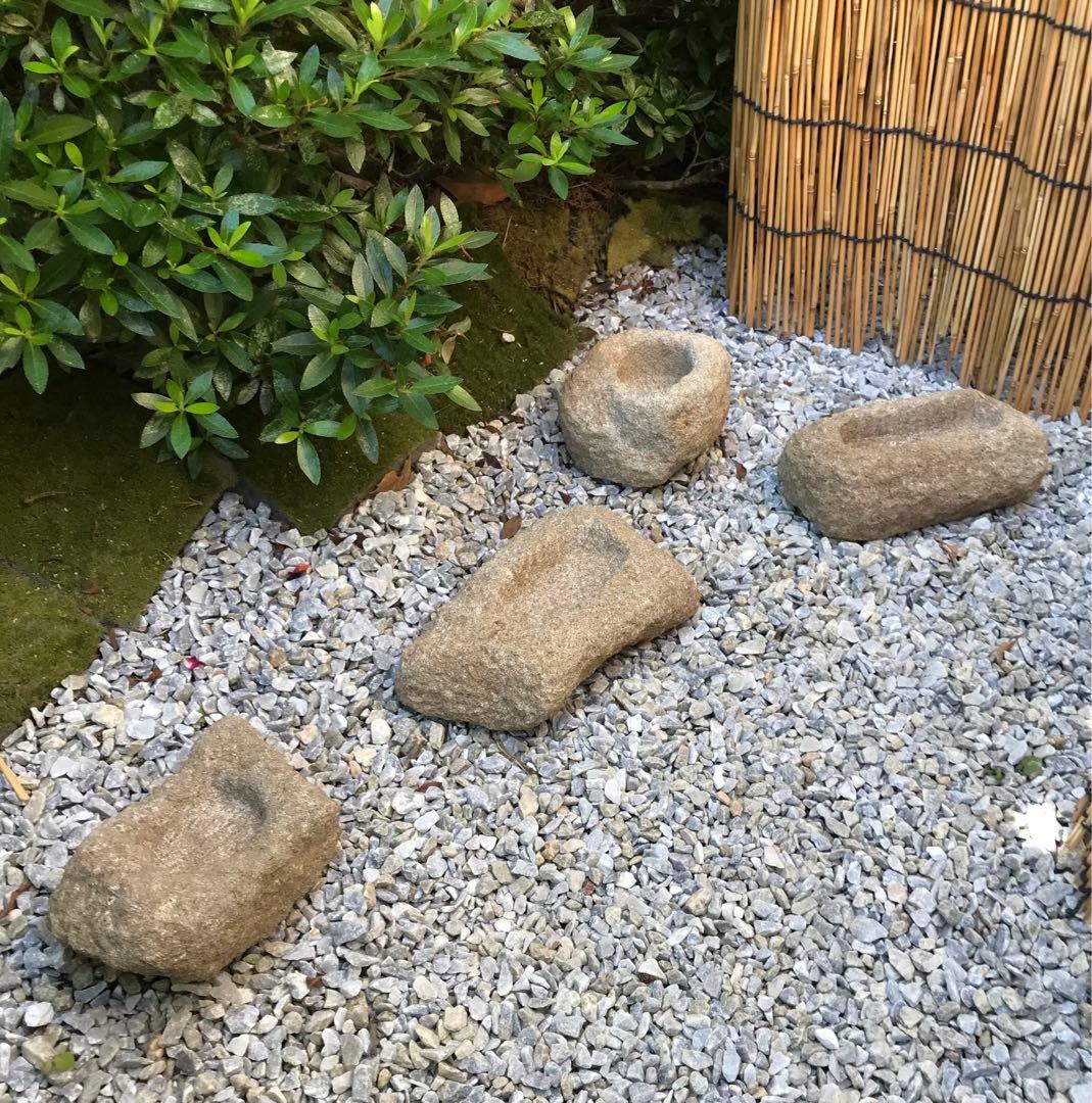 【天然自然石・石鉢・苔鉢・寄せ植え鉢・多肉植物鉢４個】庭石オブジェ造園水石天然石
