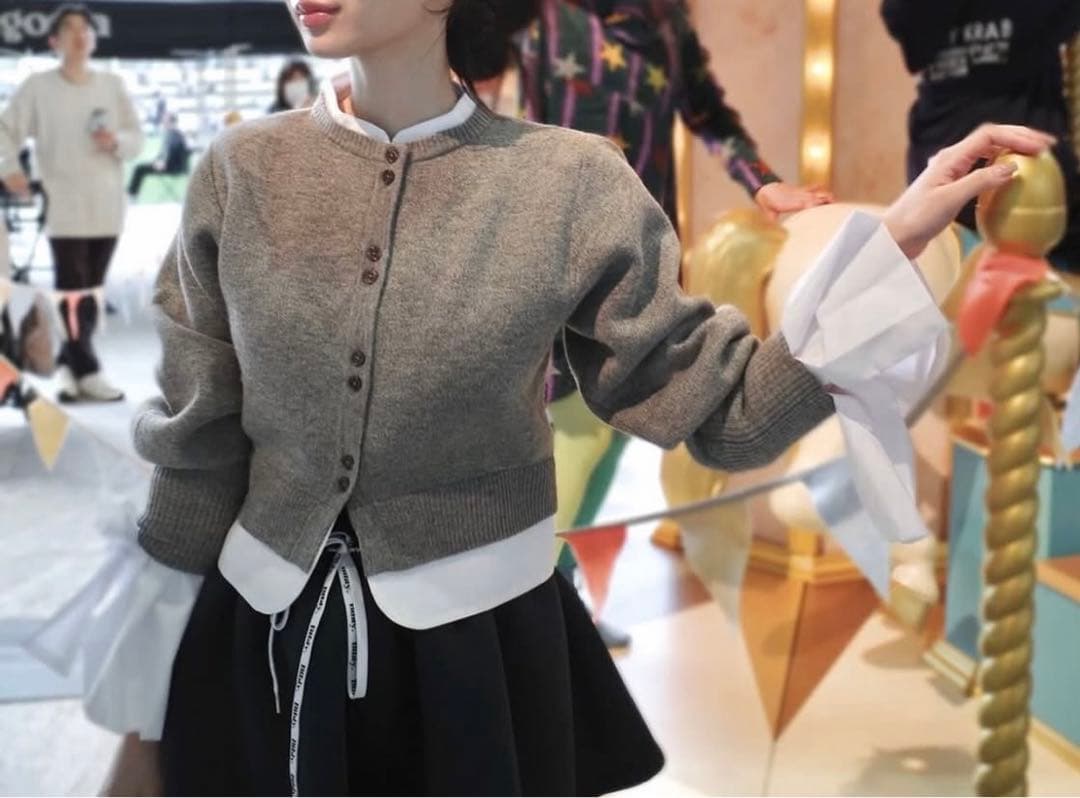 美品　正規品　ビビィ　トップス