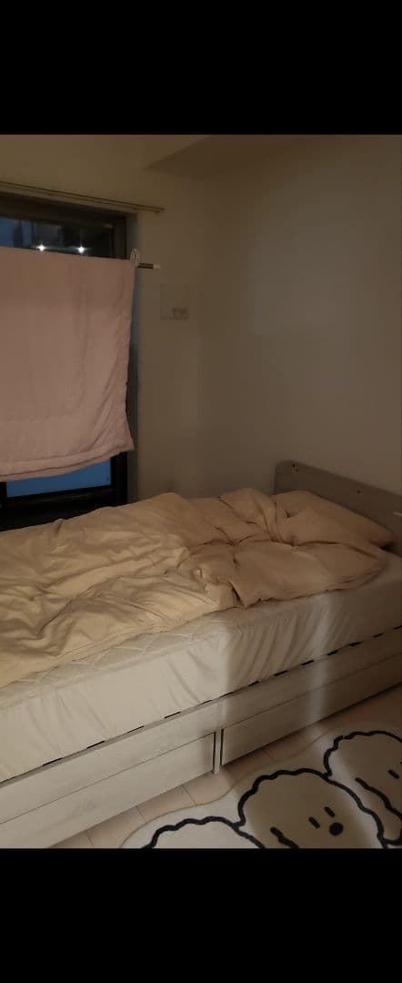 シングルベッドマットレス付きUSBポート付き