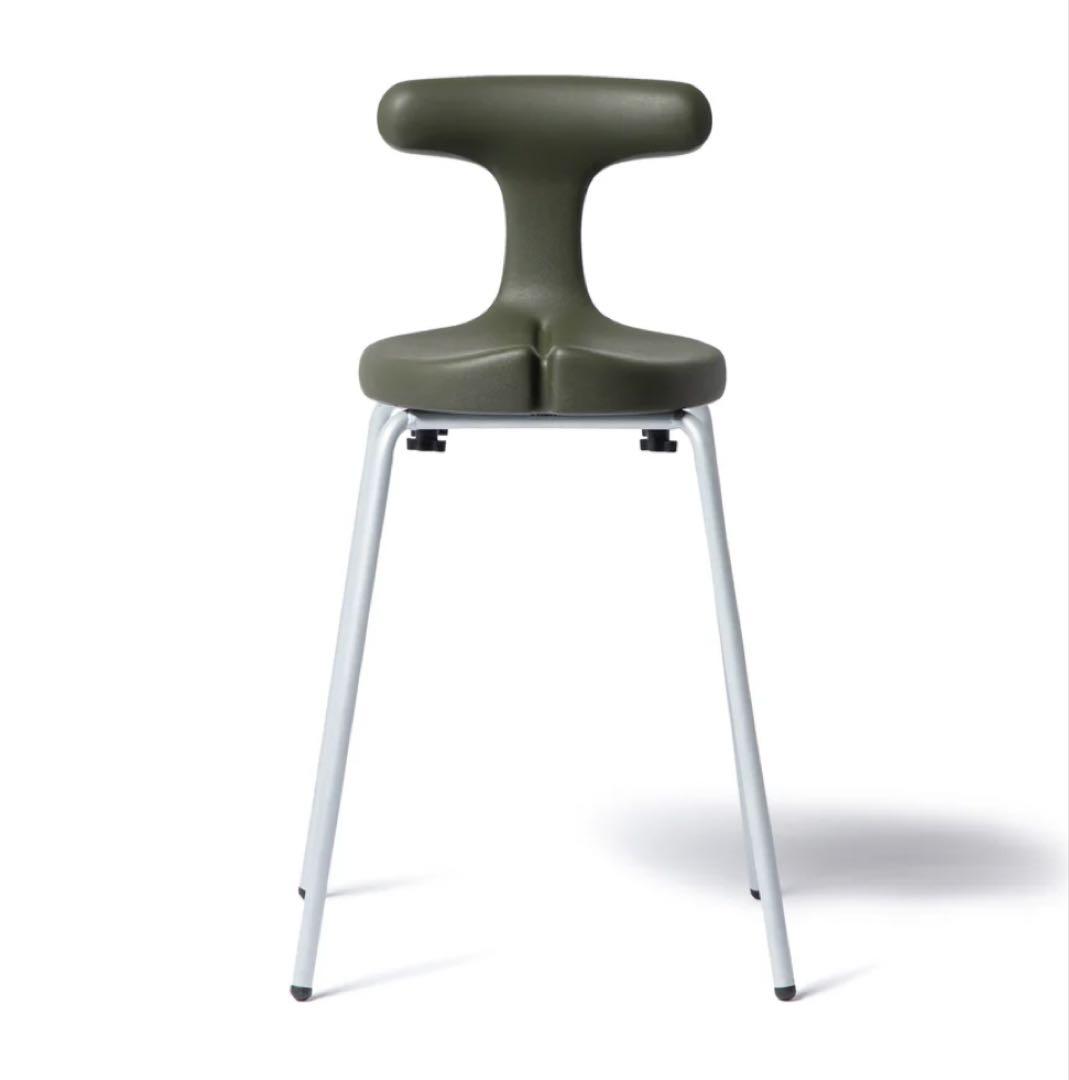 ayur chair x HUMAN MADEのコラボチェア