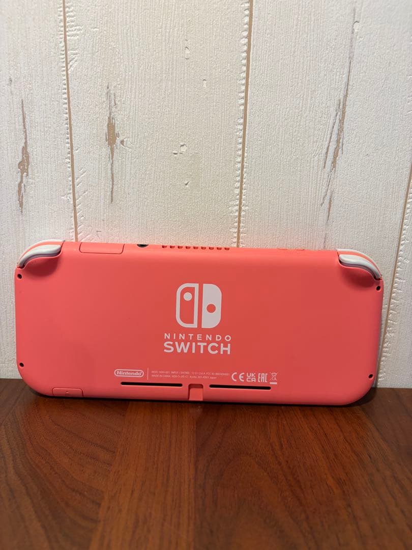 Nintendo Switch Lite コーラル ケース付き