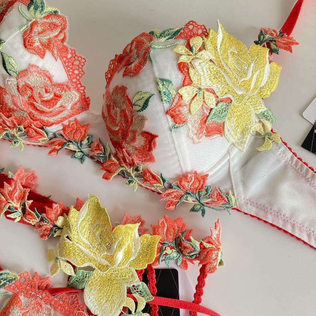 サルート　中国の花嫁　C70/M/M　IV　11　P-upブラ　ソング　ガーター